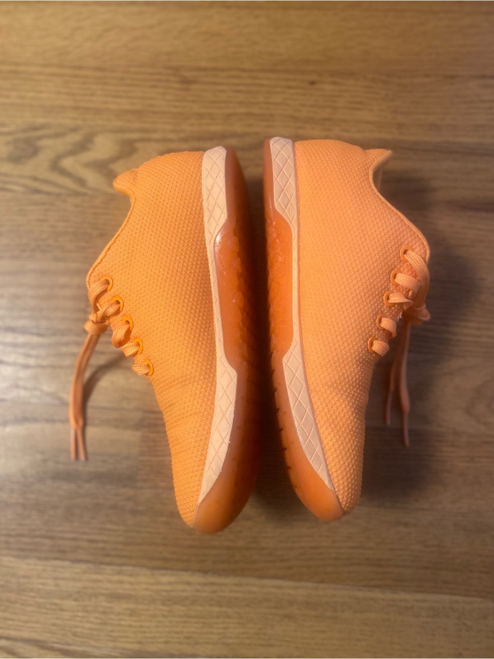 Mens/Womens no bull sneakers - Picture 2 of 8
